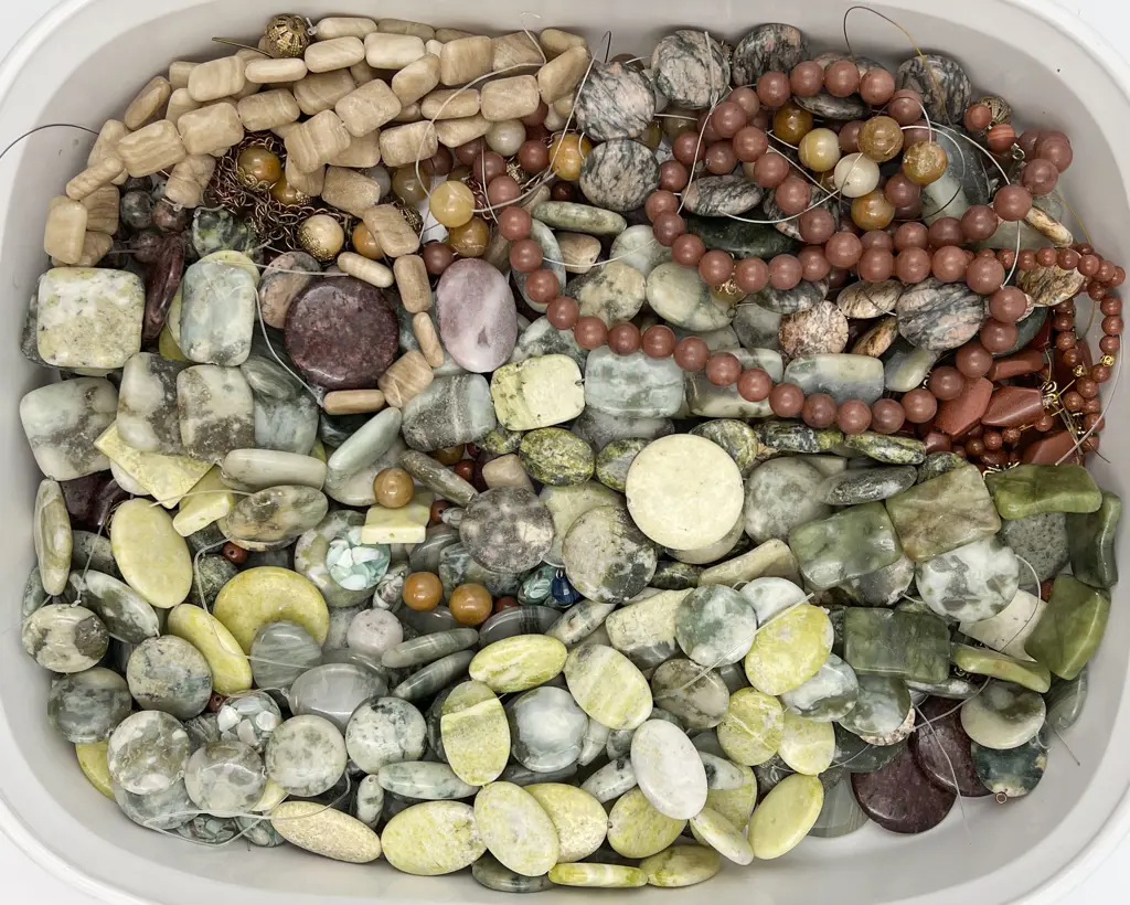 Mixed Jasper & Hardstone Beads Image 1++