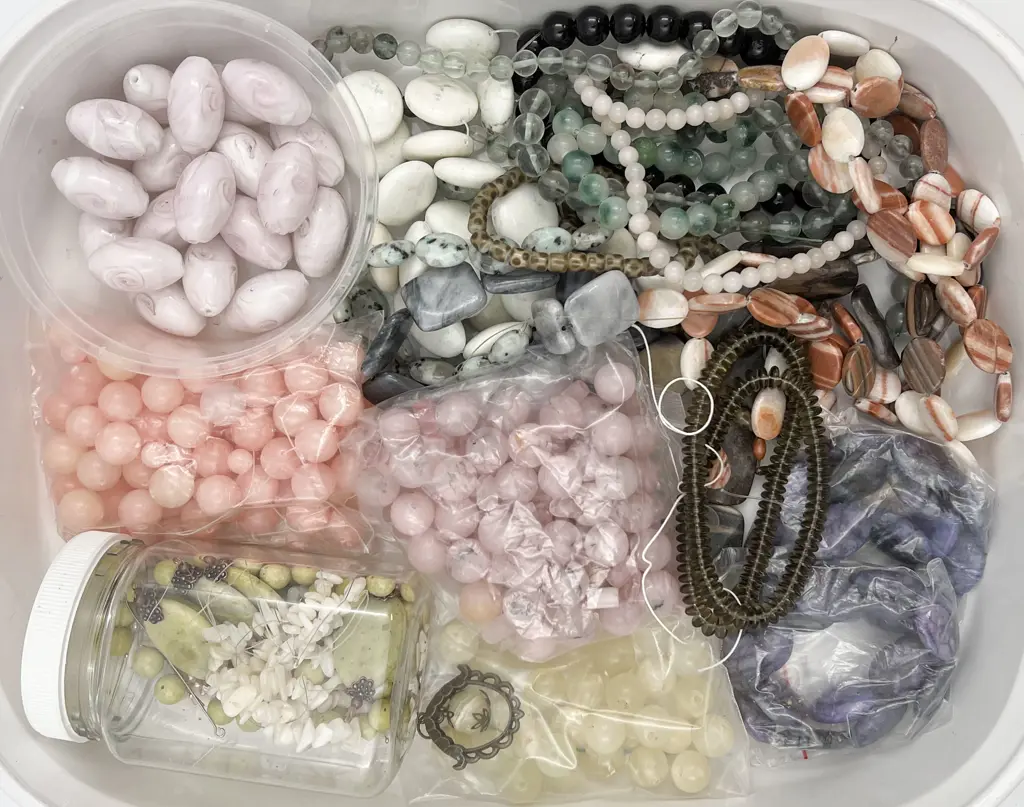Mixed Hardstone & Glass Beads Image 1++