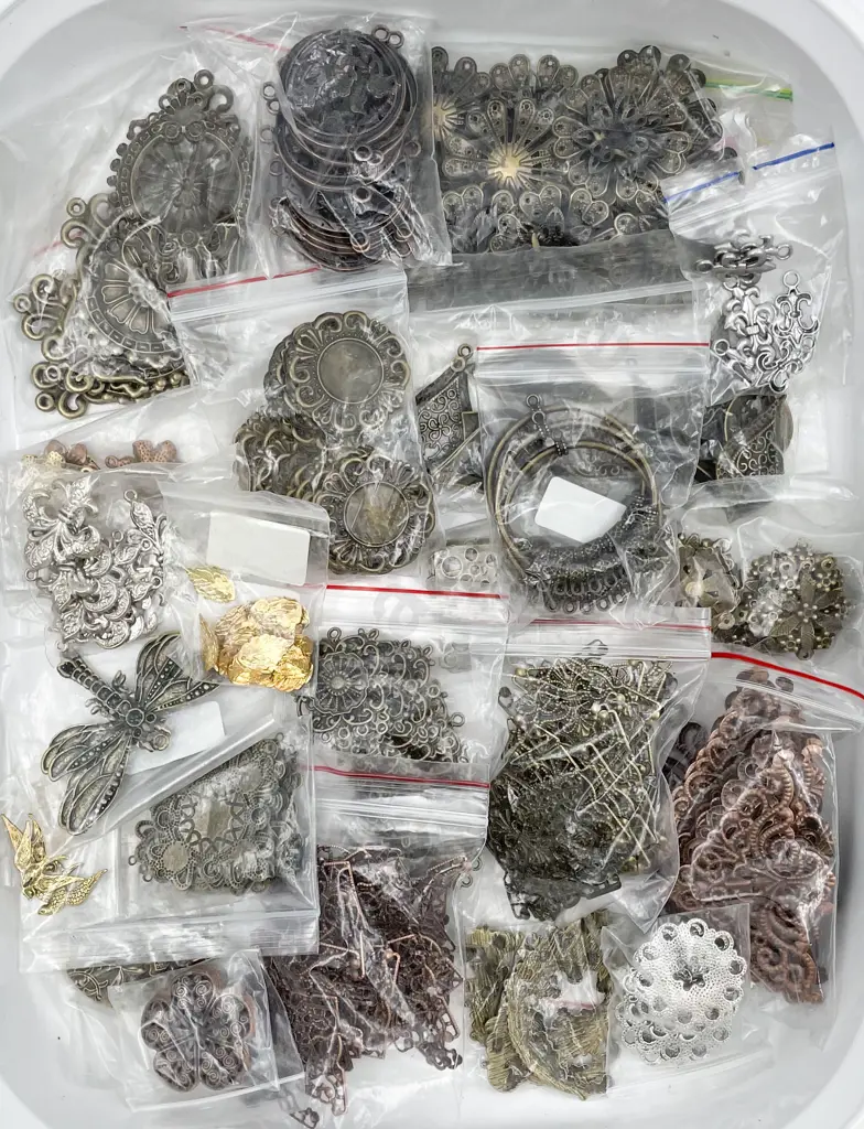 Quantity Metal Jewellery Fittings Image 1++