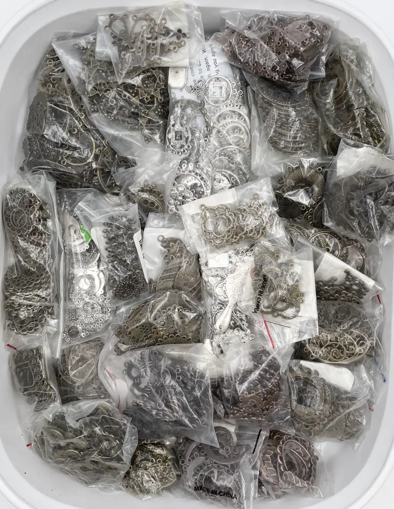 Quantity Metal Jewellery Fittings Image 1++