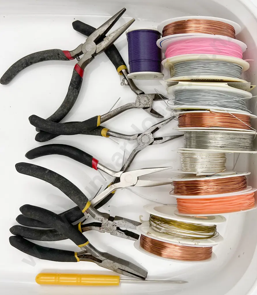 Mixed Beading Wire & Jewellery Tools Image 1++