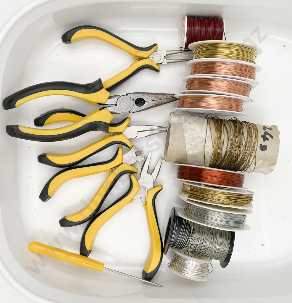 Mixed Beading Wire & Jewellery Tools Image 1++