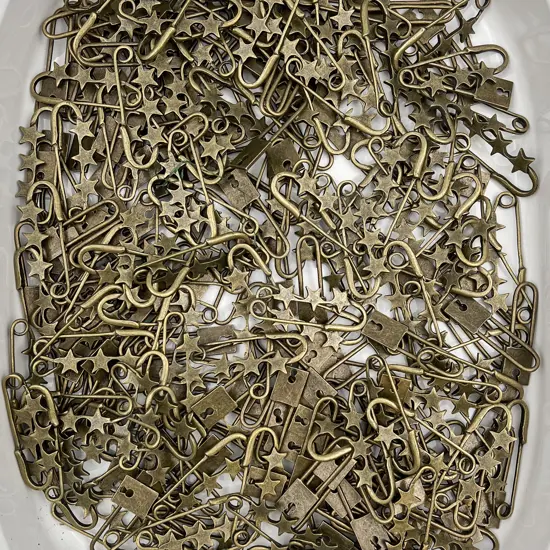 Bulk Quantity Metal Safety Pins & Decorative Padlocks