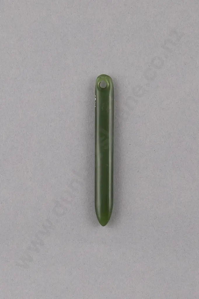 Pounamu Kuru (Ear Pendant) Image 1++
