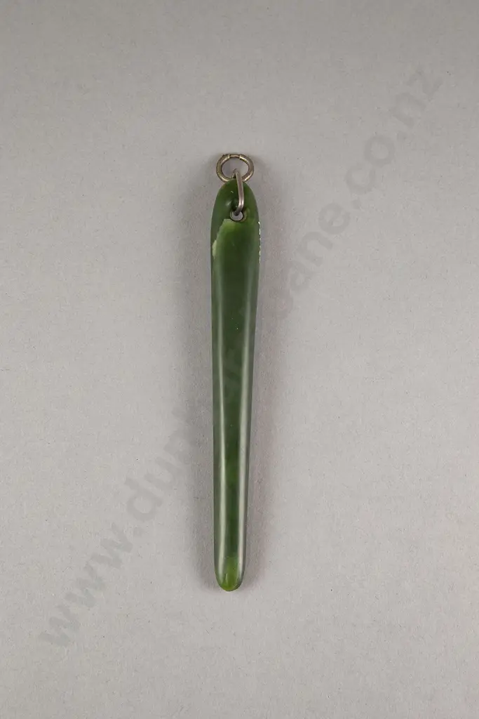 Large And Impressive 19th Century Pounamu Kuru Pendant Image 1++
