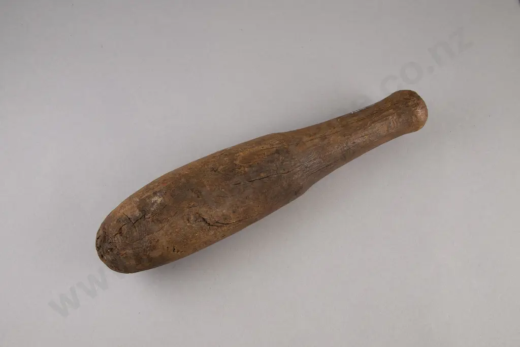 Patu Aruhe (Fernroot Beater) Image 1++