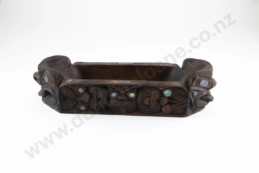 Carved Box With Wheku Heads Image 1++