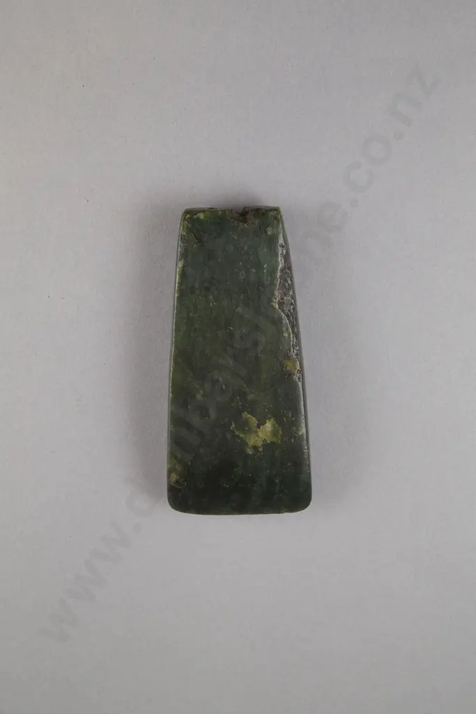 Pre-European Toki Pounamu Image 1++