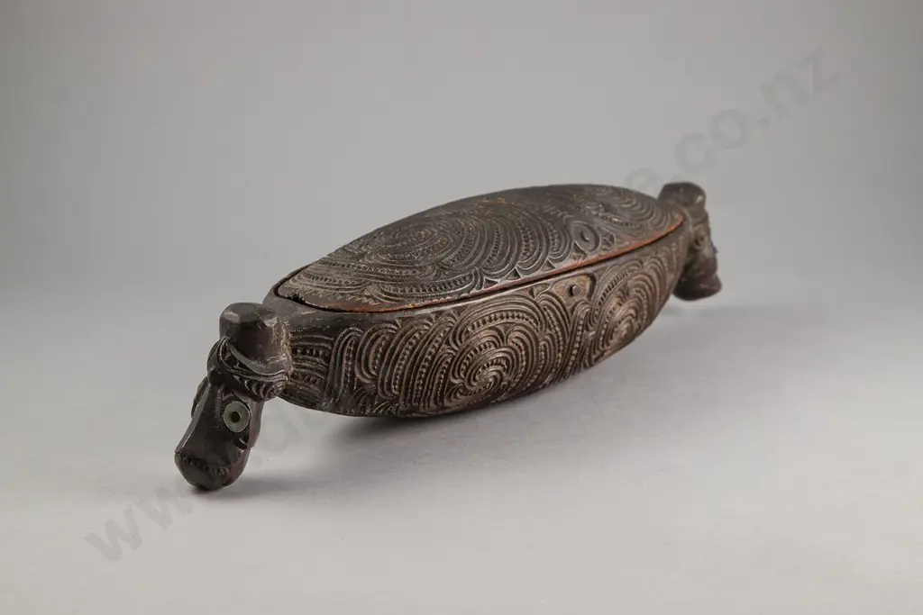 A Good 19th Century Wakahuia (Treasure Box) Image 1++