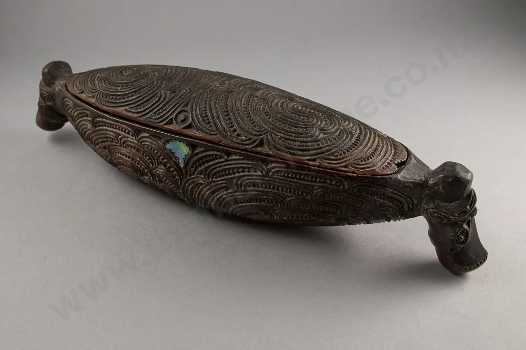 A Good 19th Century Wakahuia (Treasure Box) Image 1++