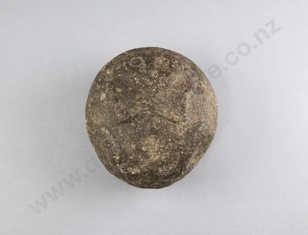 Rare and Important Chatham Islands Morori  Stone Effigy Petroglyph Carving Image 1++