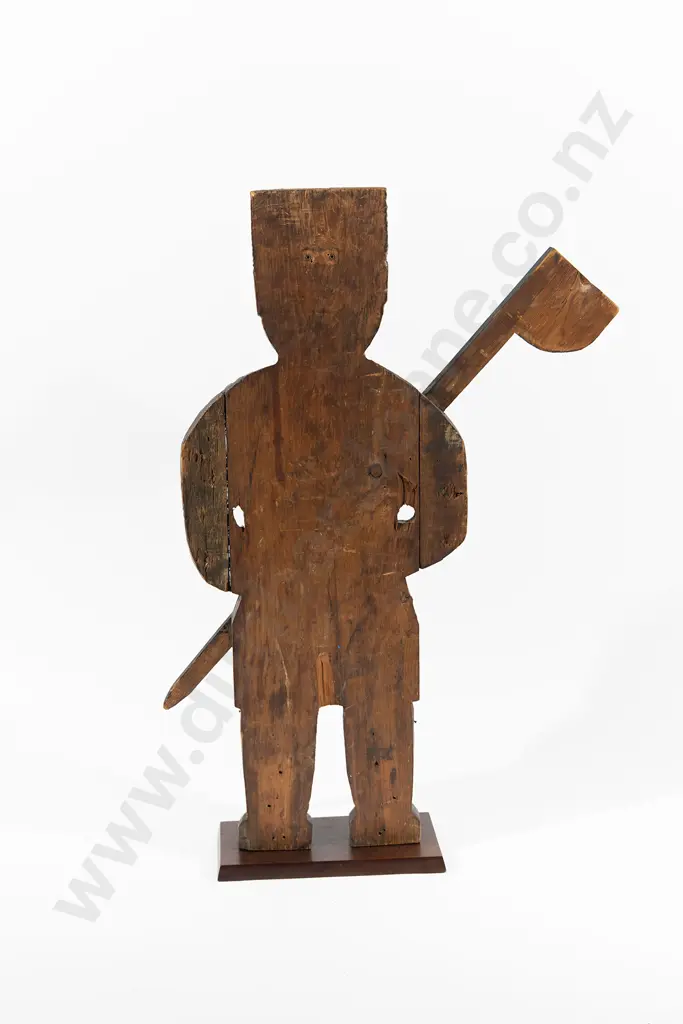 Early 20th Century Pou Whakairo (Carved Figure) Image 1++