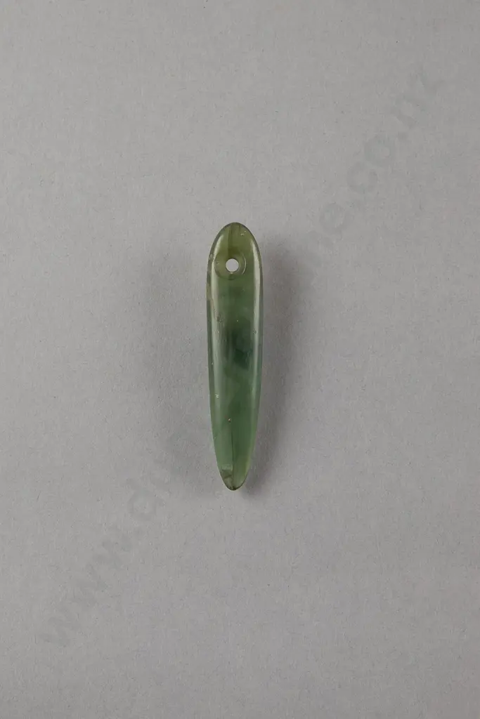 Pounamu Kuru (Pendant) Image 1++