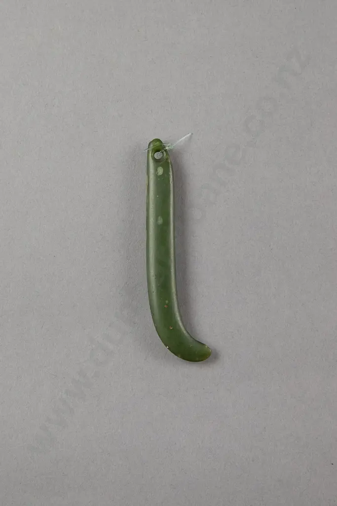 Pounamu Kapeu (Ear Pendant) Image 1++