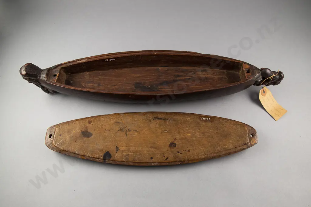 A Rare and Important Early 19th Century Wakahuia Collected by Lord Freyberg Image 1++