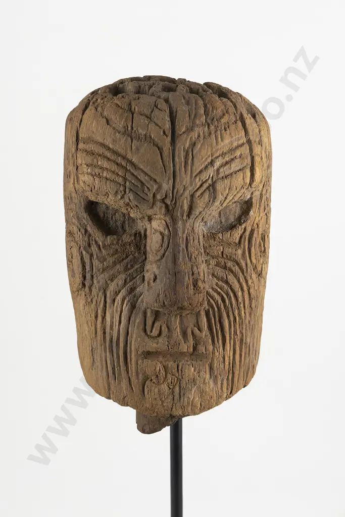 Early Contact Period Pou Whakarae Head (Palisade Post) Image 1++