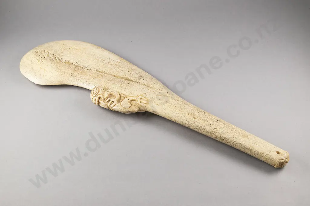 A Large Wahaika Paraoa (Short Bladed Whale Bone Weapon) Image 1++