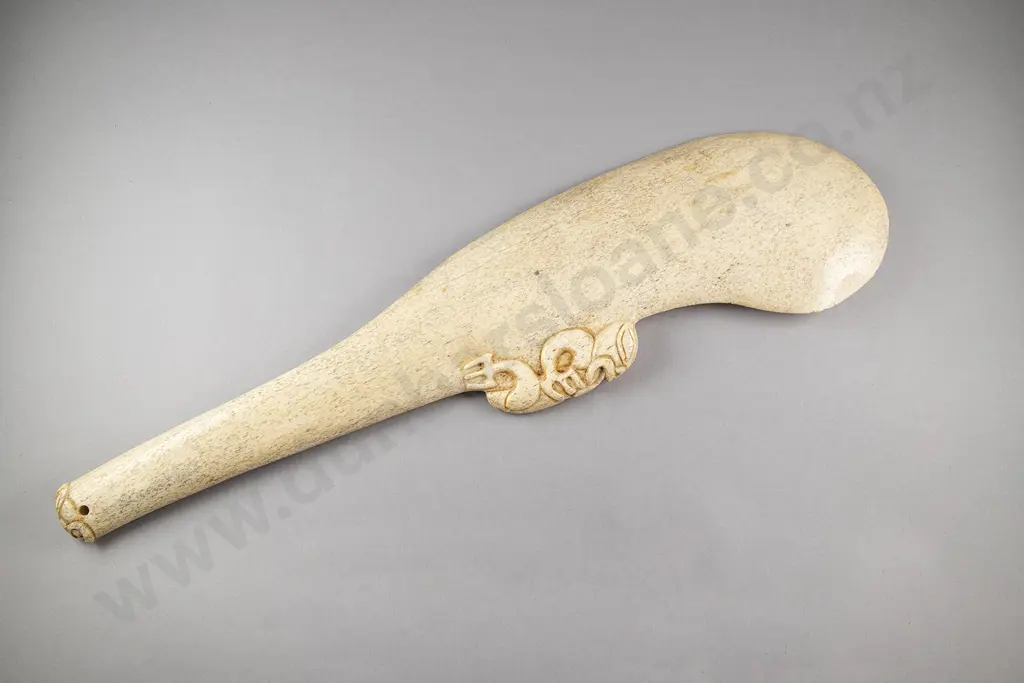 A Large Wahaika Paraoa (Short Bladed Whale Bone Weapon) Image 1++