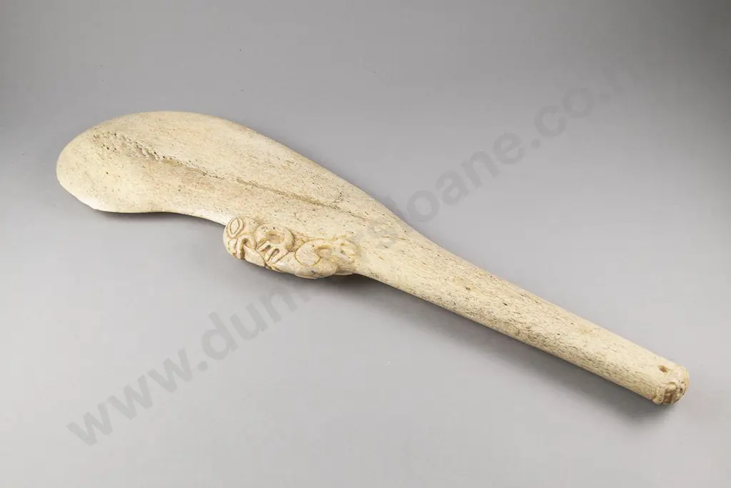 A Large Wahaika Paraoa (Short Bladed Whale Bone Weapon) Image 1++