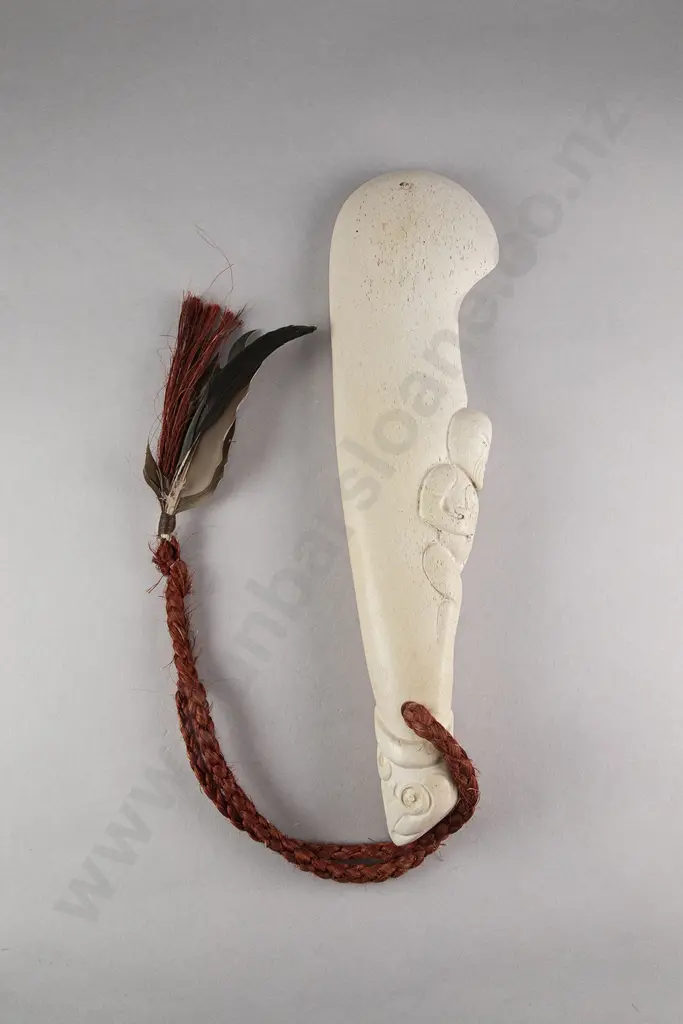 Contemporary Whale Bone Wahiaka (Short Club) Image 1++