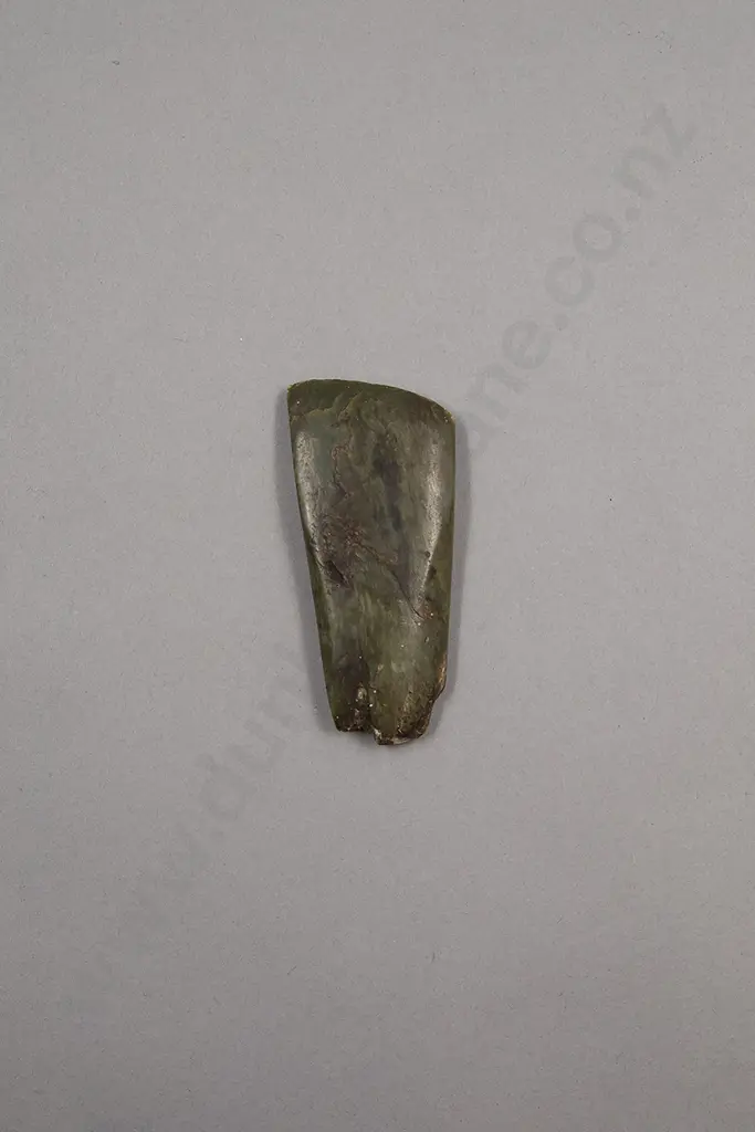 Pre-European Toki Pounamu Image 1++