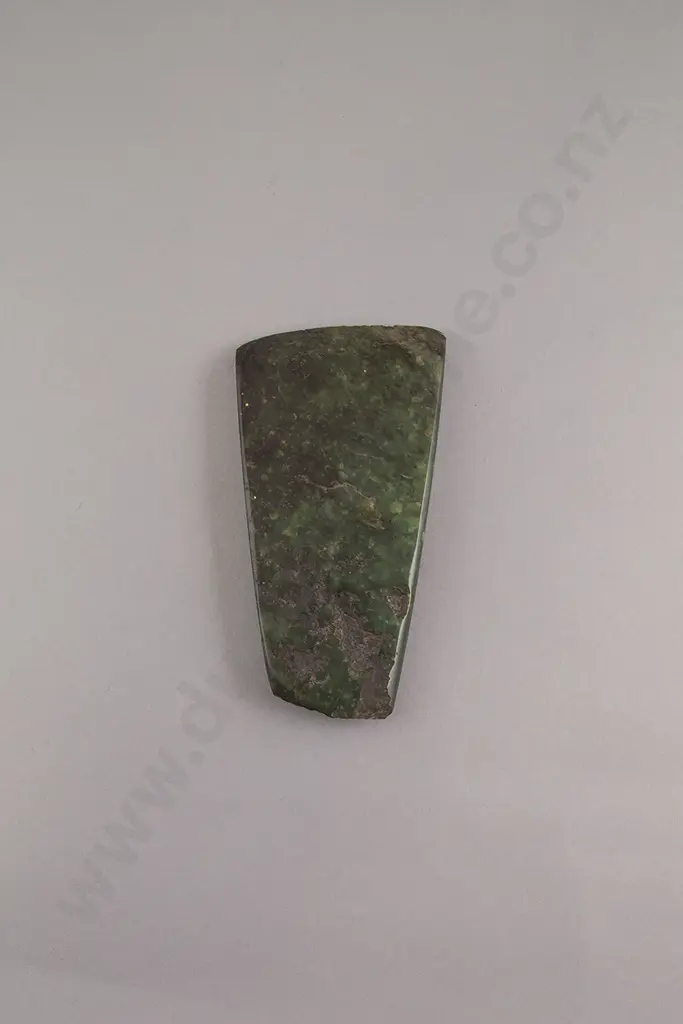 Pre-European Toki Pounamu Image 1++