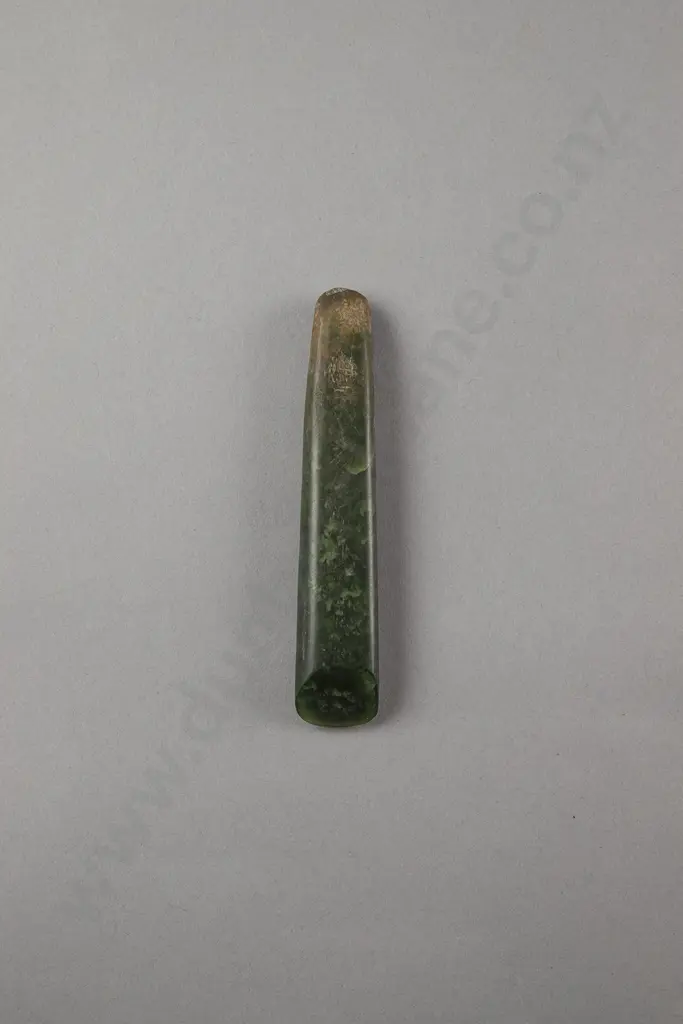 Pre-European Toki Pounamu Image 1++
