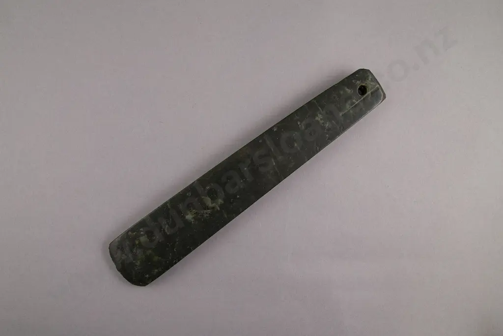 Large Pre-European Pounamu Toki Image 1++