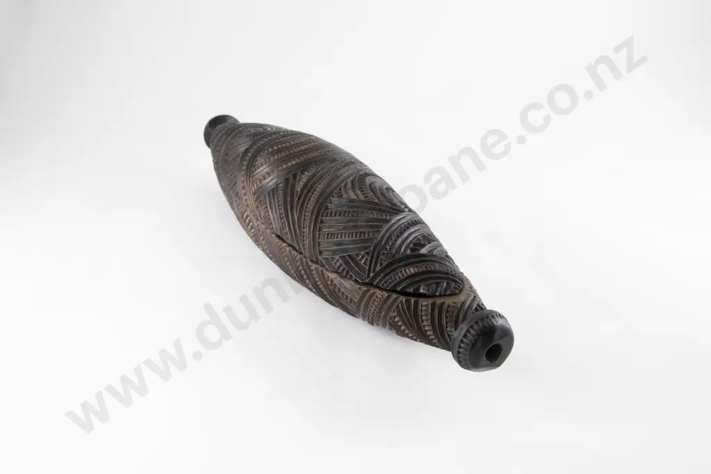 A 20th Century Wakahuia (Treasure Box) Image 1++