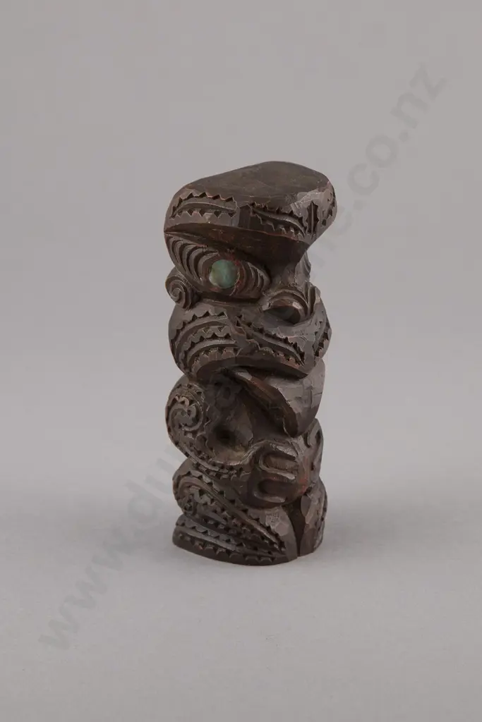 Carved Tekoteko Figure Image 1++