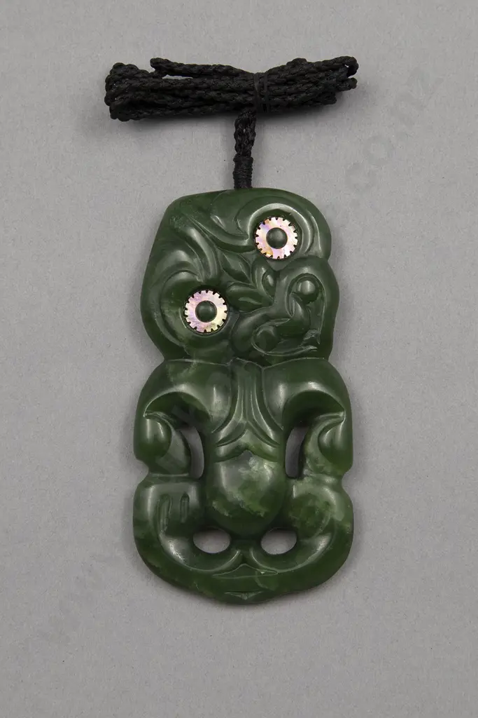 Pounamu Hei tiki by Scott Parker (Ngati Tama) Image 1++