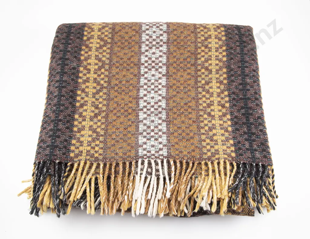 Te Ariki Wool Travel Rug Image 1++