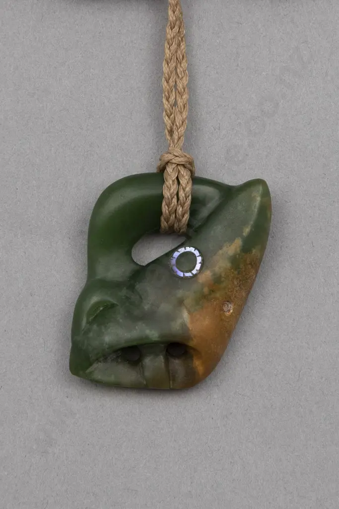 Pounamu Wheku Head Pendant Image 1++