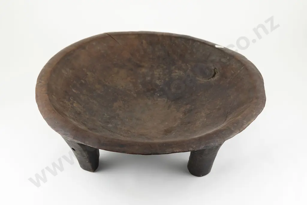 An 18th Fijian Century Kava Bowl Image 1++