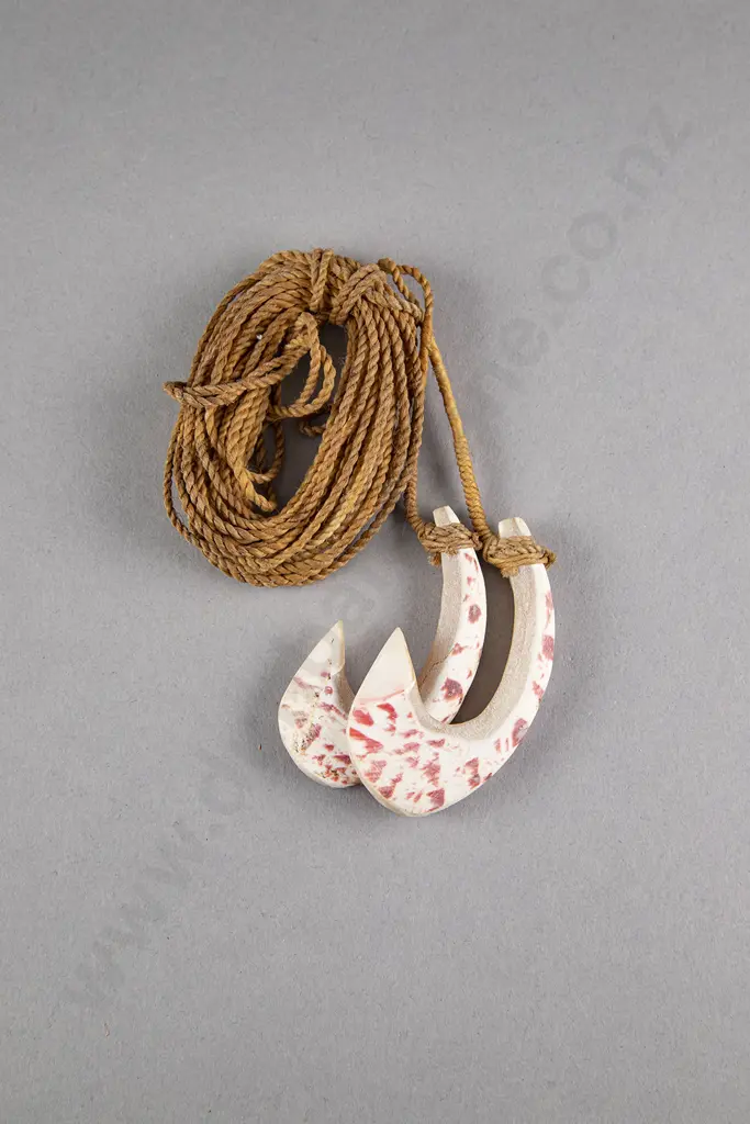 Two Shell Fish Hooks From Mortlock Islands Melanesia Image 1++