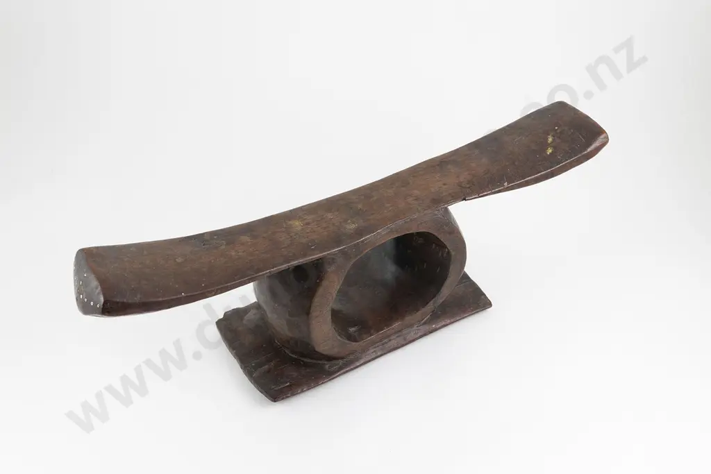 A 19th century Fijian Chief's Headrest (Kali) Image 1++