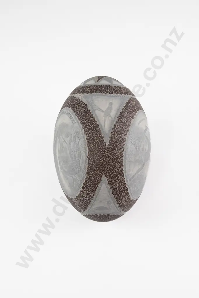 Australian Carved Emu Egg (Kalti Paarti) Image 1++