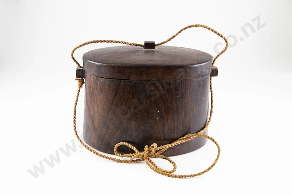 A Tokelau Tackle Box Image 1++