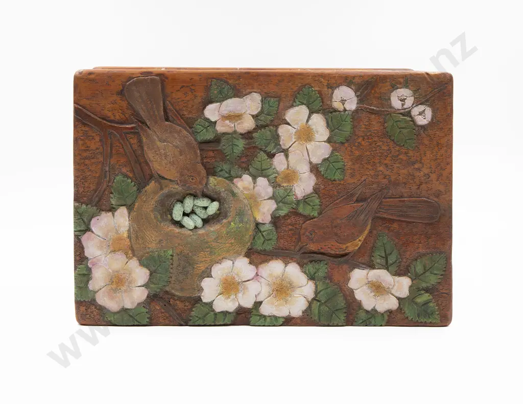 Jane Brenkley Carved box Image 1++