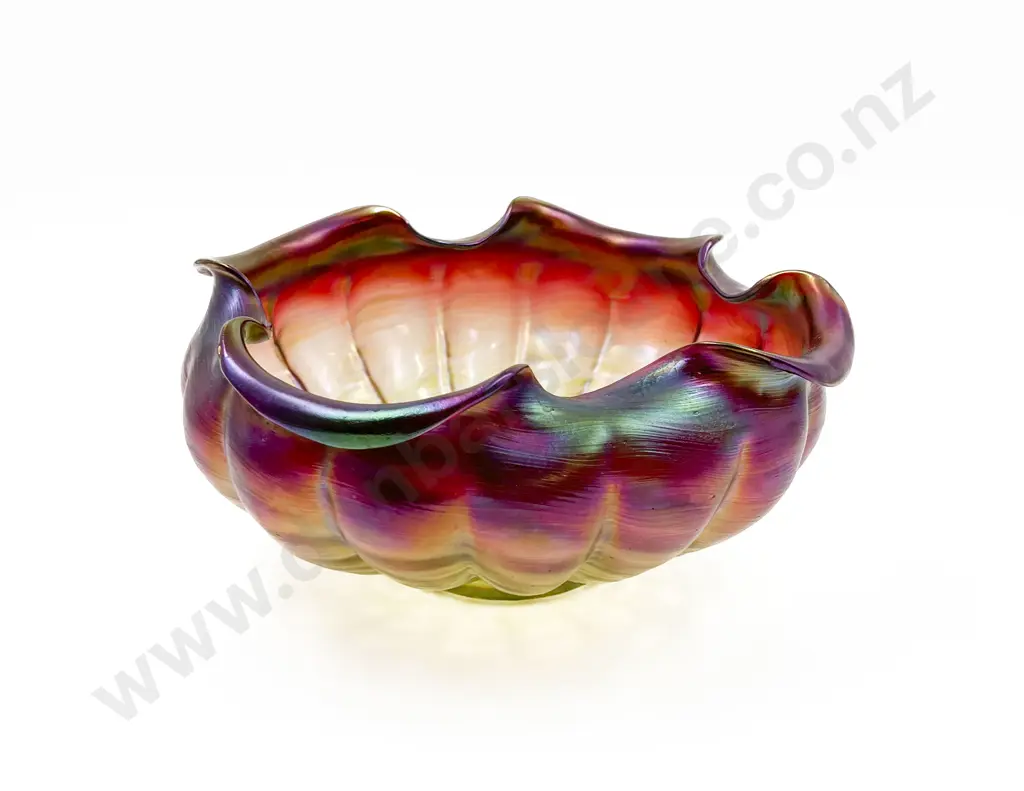 Carnival Glass Fruit Bowl Image 1++