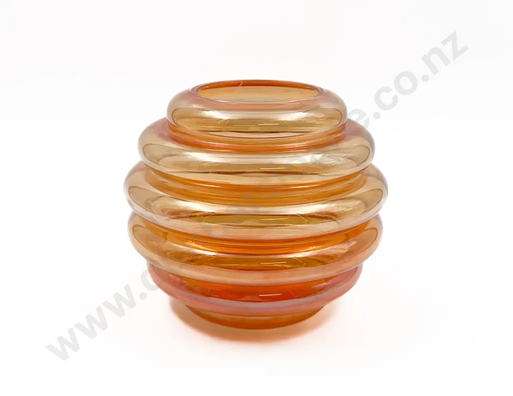 Carnival Glass Beehive Vase Image 1++