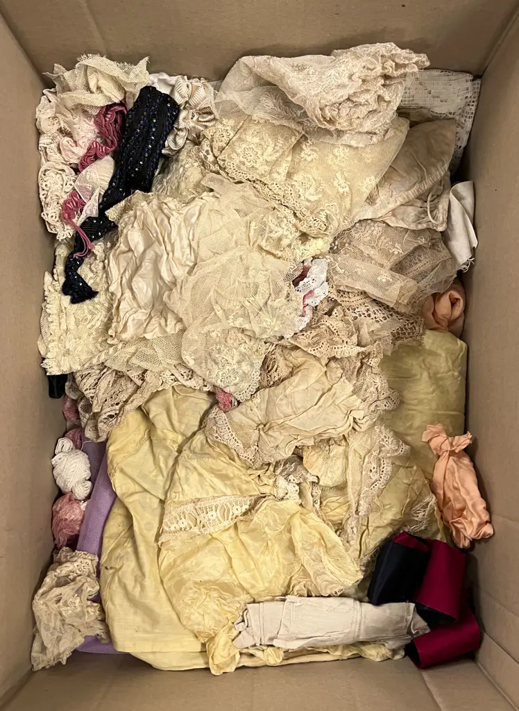 Victorian Dress Bodice Together With Selection of Lace and Materials Image 1++