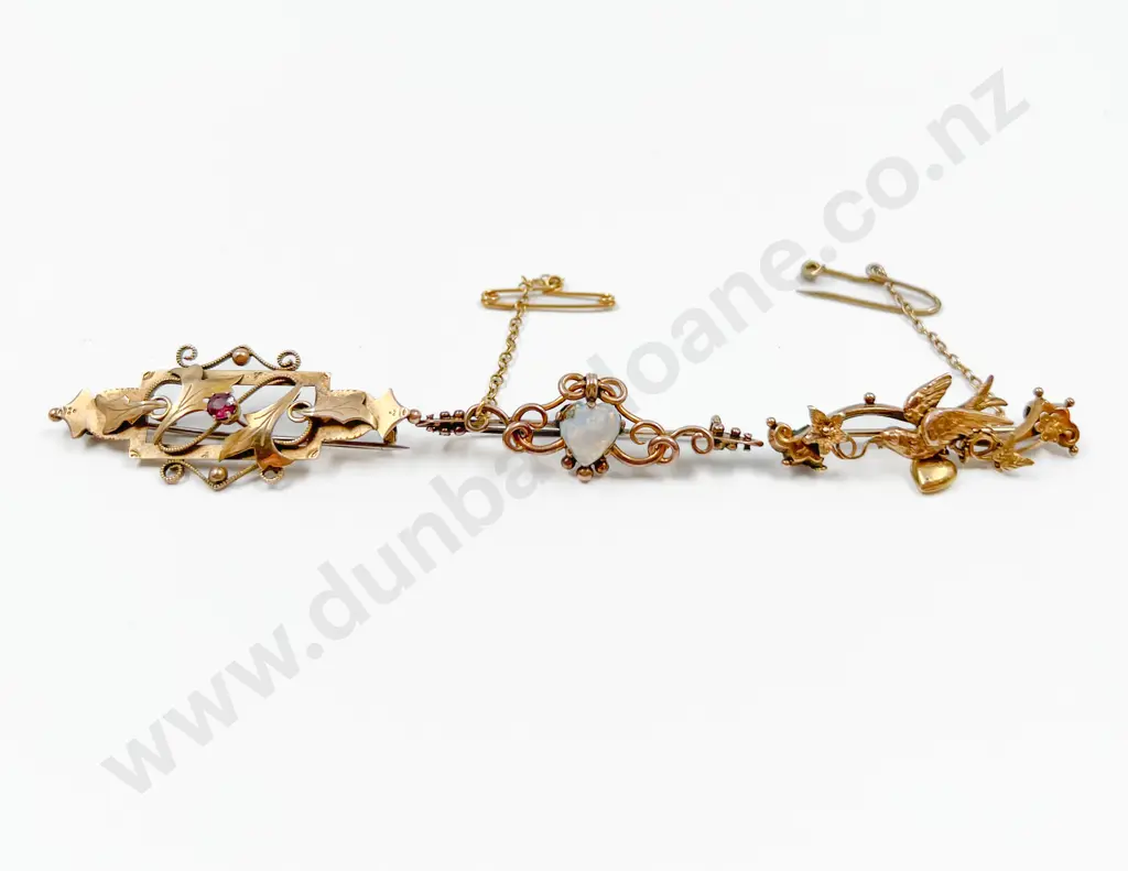 Three 9ct Edwardian Bar Brooches Image 1++