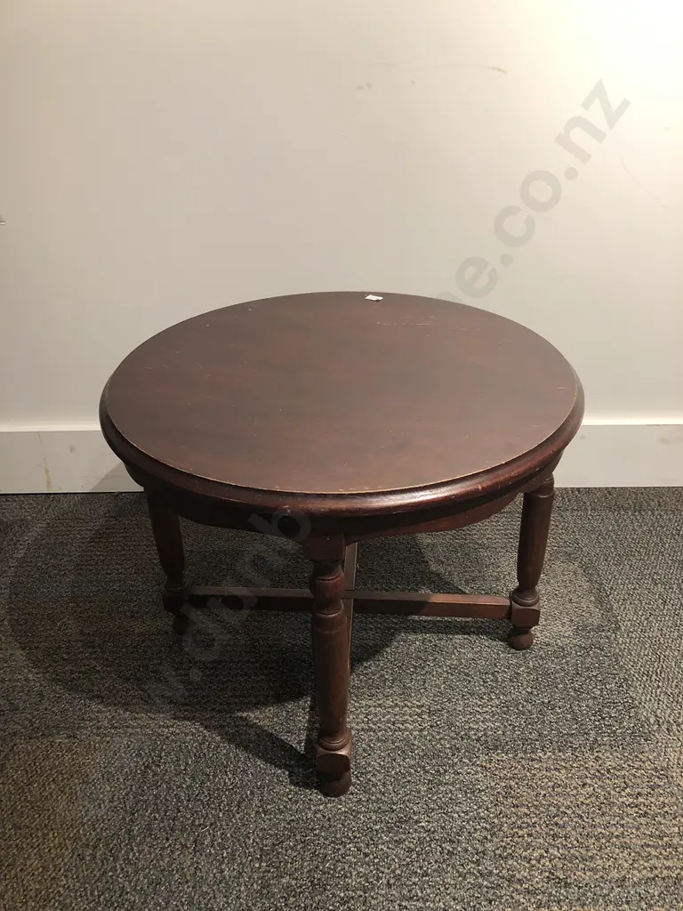 Circular Occasional Table Image 1++