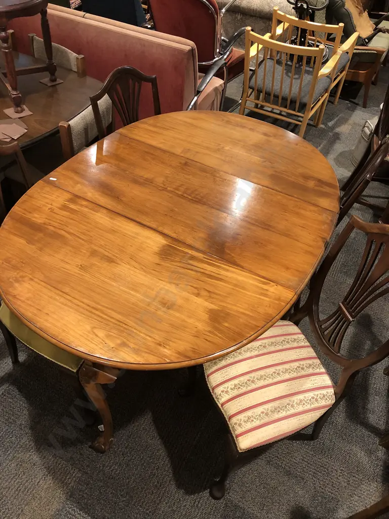 Gate Legged Extension Dining Table Image 1++