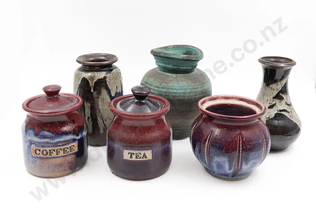 Small Quantity of NZ Pottery Image 1++