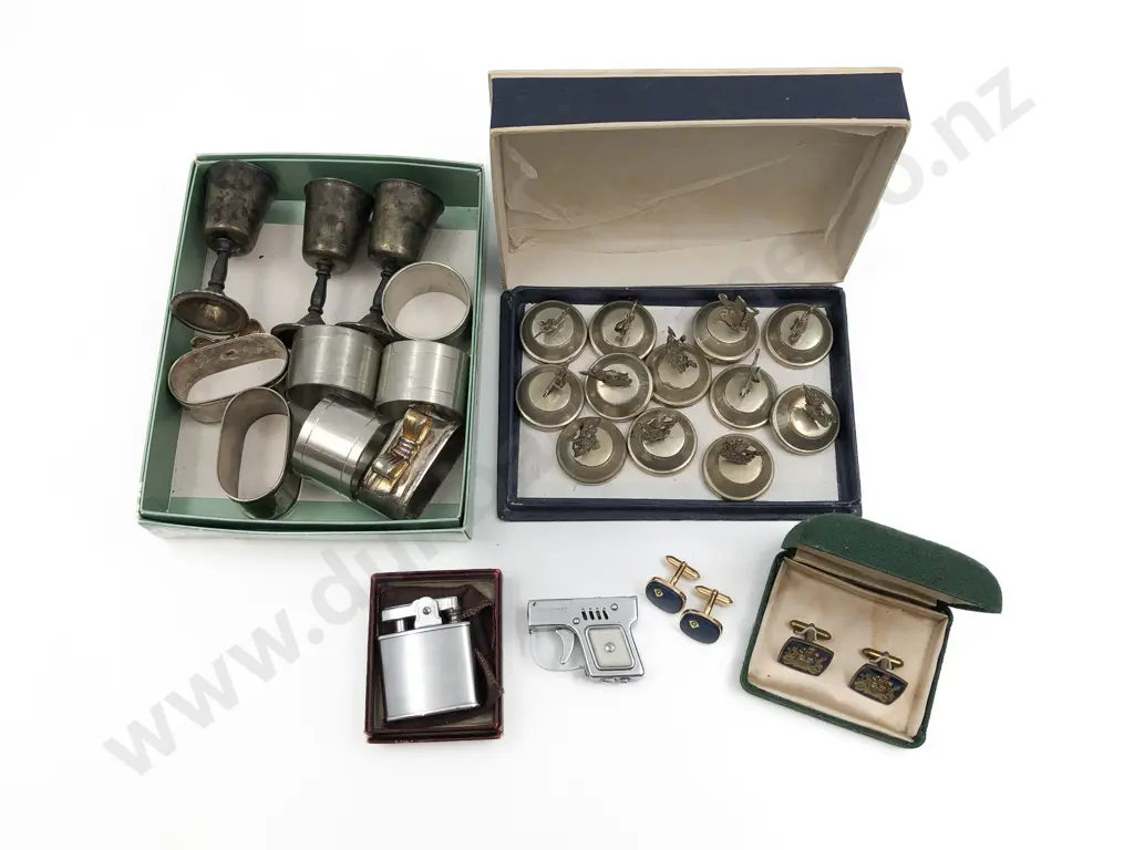 Small Quantity of Assorted Incl. Placeholders with Cufflinks and Napkin Rings Etc. Image 1++