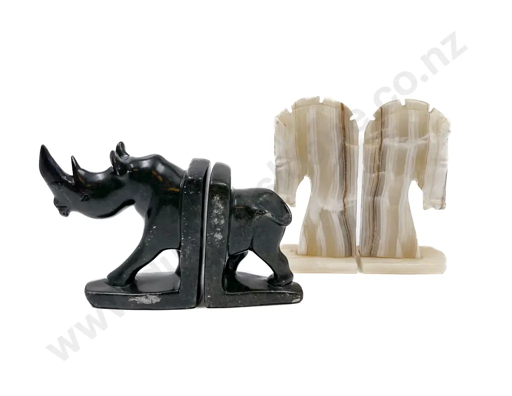 Two Pairs of Animal Form Hardstone Bookends Image 1++