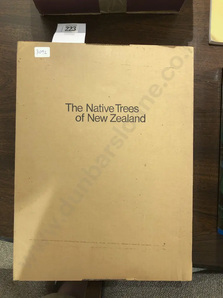 The Native Trees of New Zealand by J. T. Salmon Image 1++