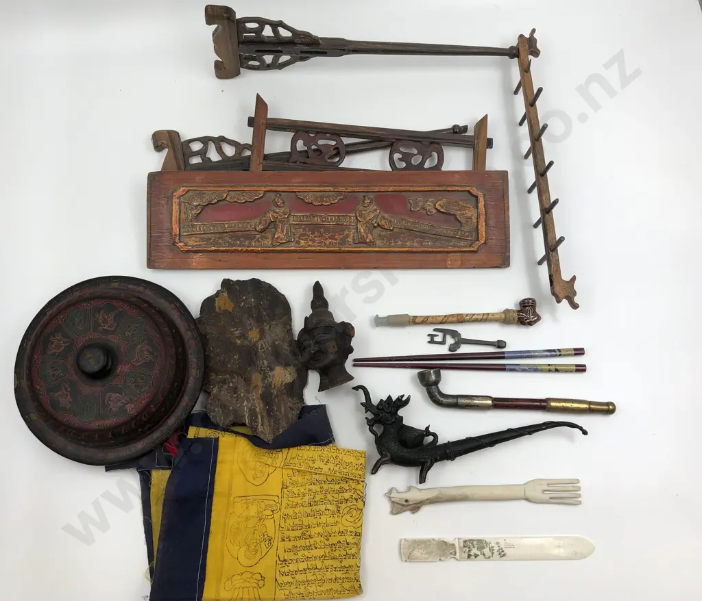 Box of Assorted Woodware Etc. Image 1++